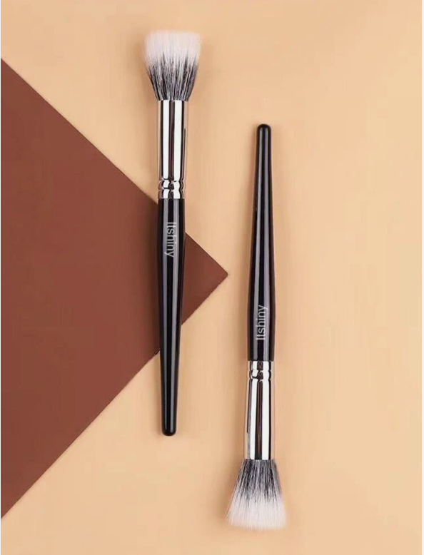 ITSHINY Makeup Brush - Soft Kabuki Foundation Brush for Flawless Liquid, Powder & Cream Application
